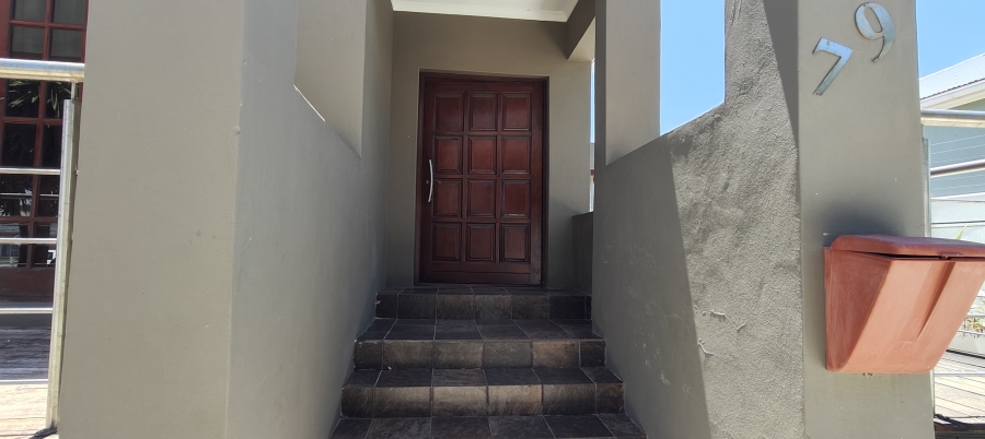 To Let 4 Bedroom Property for Rent in Newton Park Eastern Cape